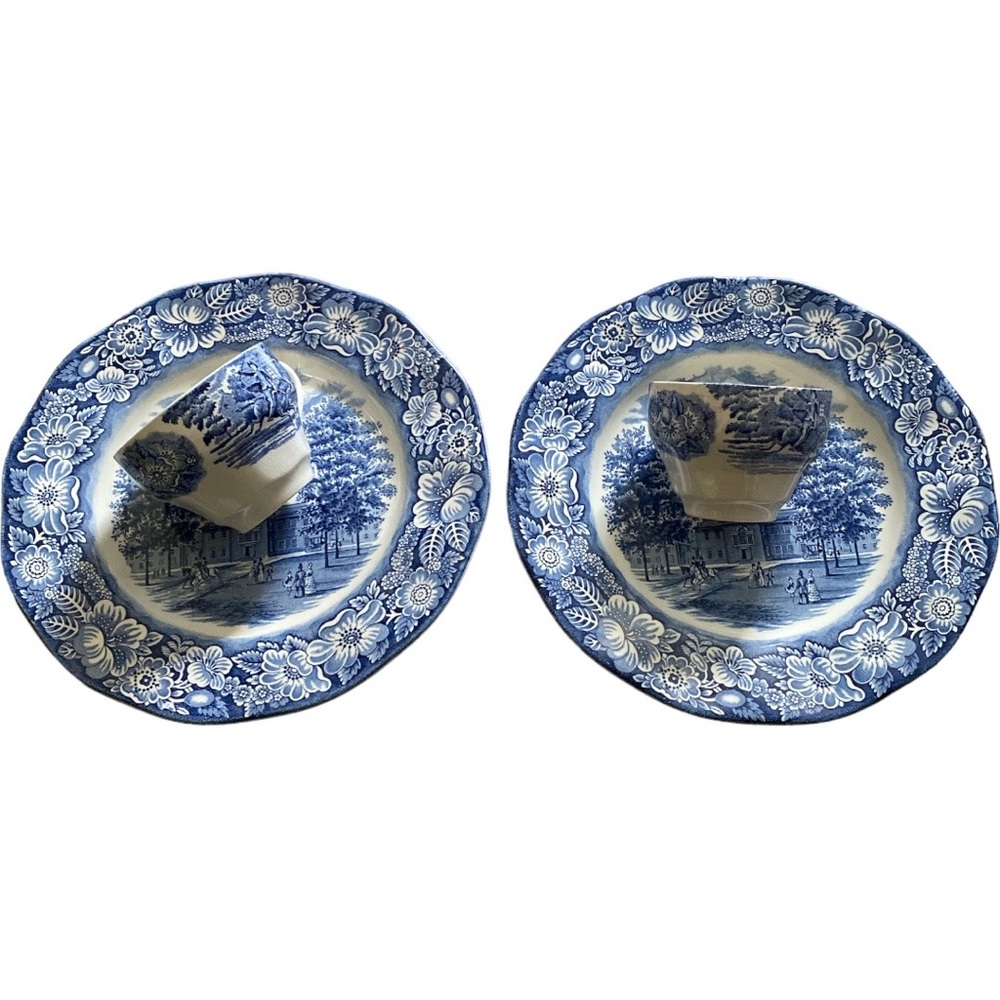 2 LIBERTY BLUE 9 3/4" Dinner + 2 cup
 Plates STAFFORDSHIRE.